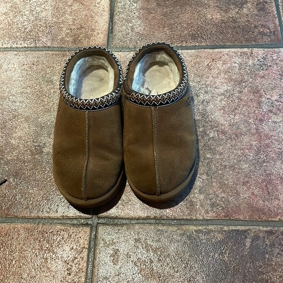 UGG Shoes - Women’s Uggs